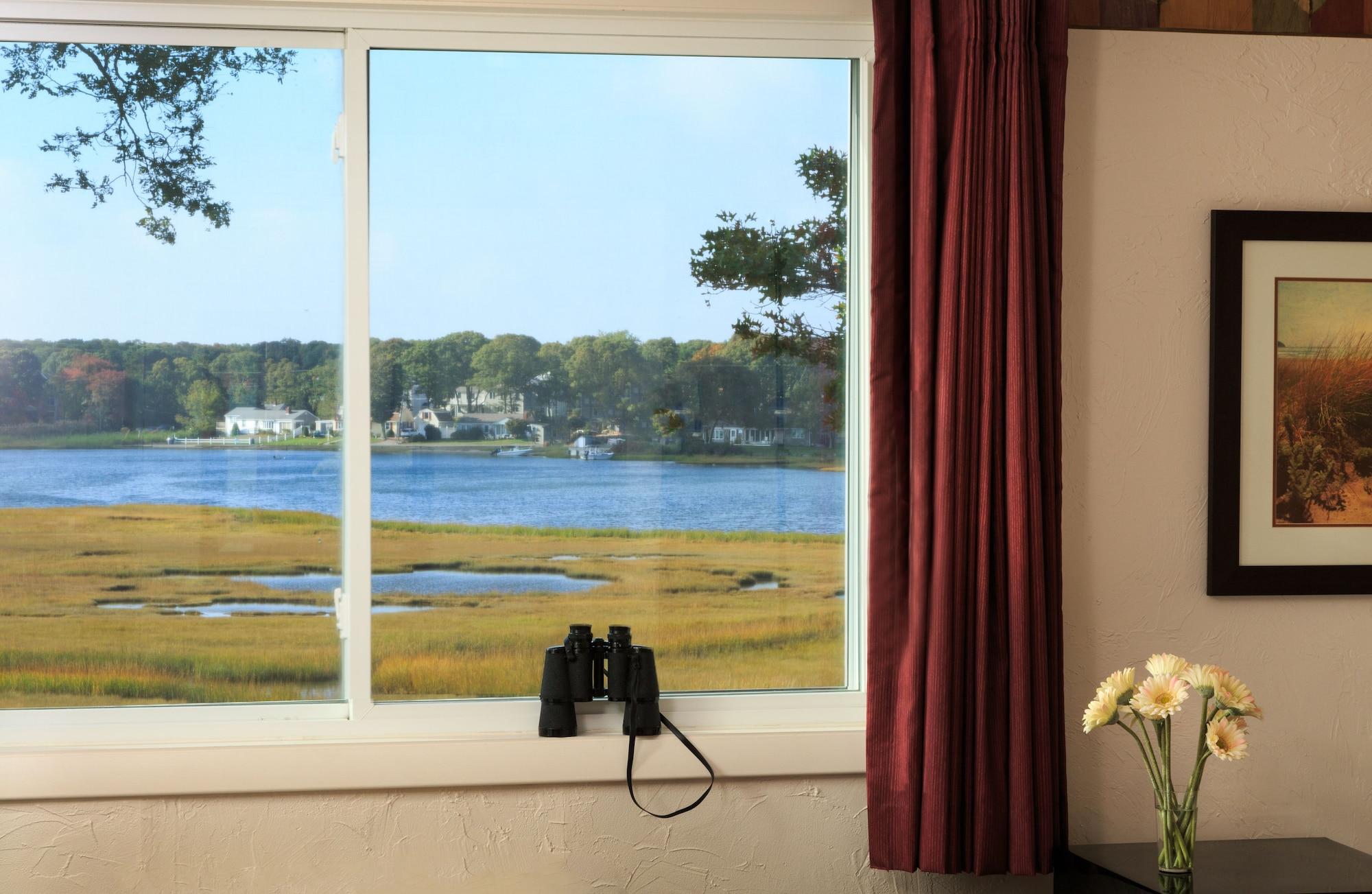 Bayside Resort Hotel West Yarmouth Exterior photo