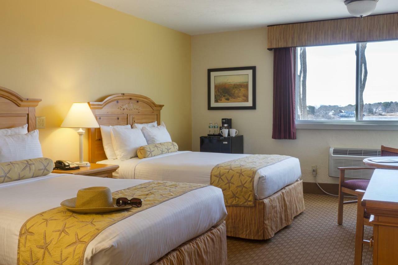 Bayside Resort Hotel West Yarmouth Exterior photo